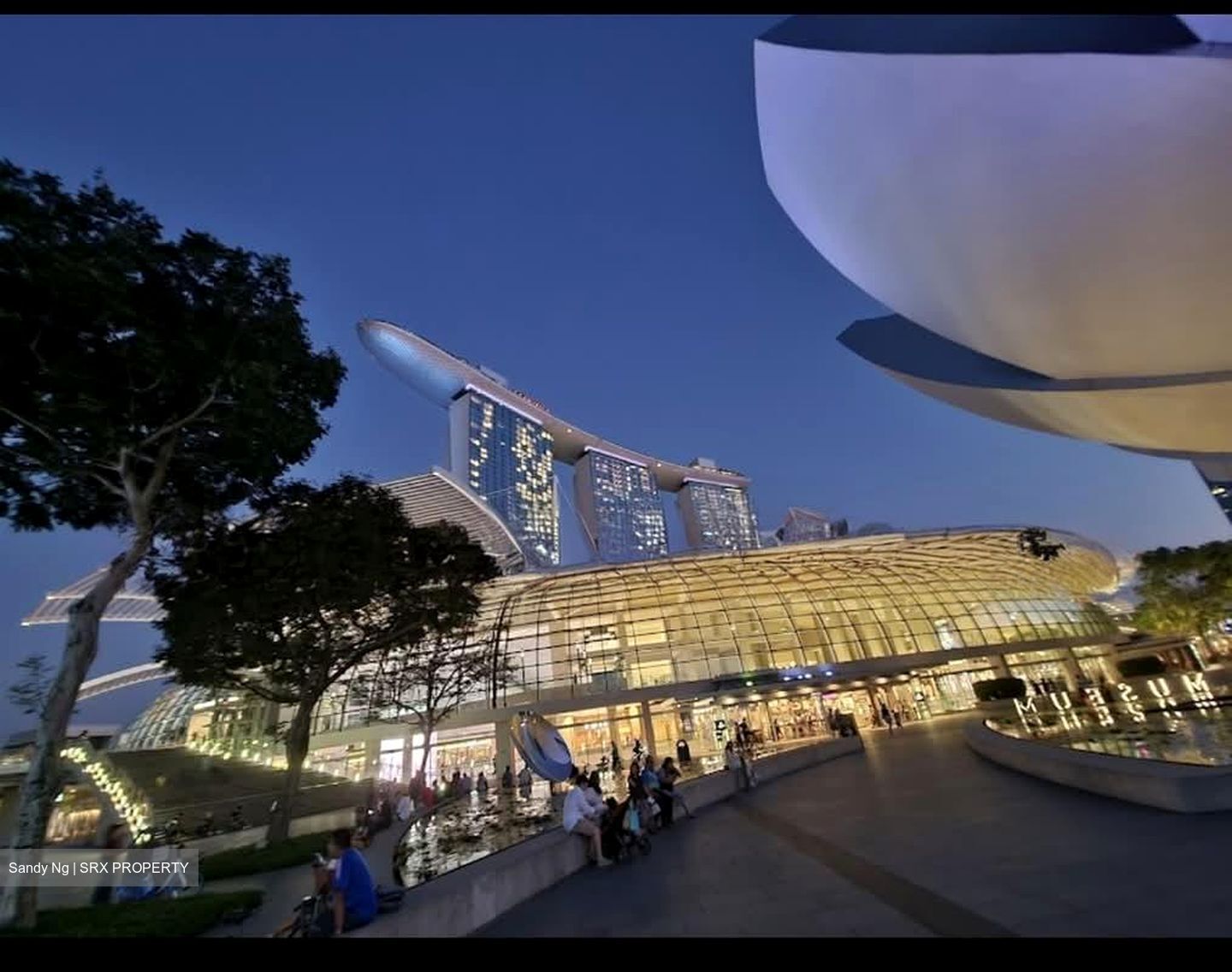 City Hall MRT (D6), Retail #542753361